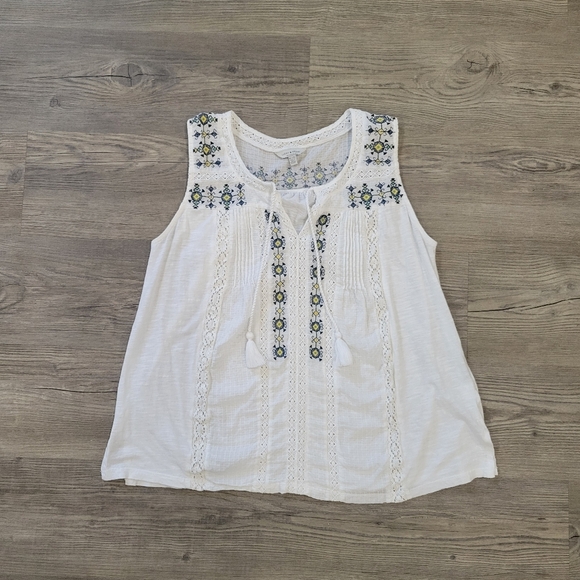 Lucky Brand Tops - Lucky Brand Embroidered White Sleeveless Top Size XL